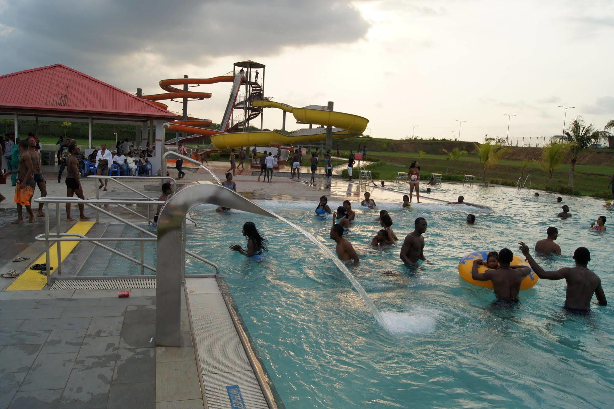 Tinapa Lakeside Hotel Calabar Exterior foto